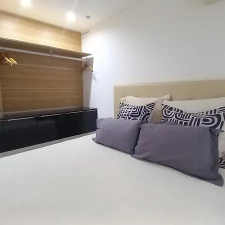 Windsor Apartment *